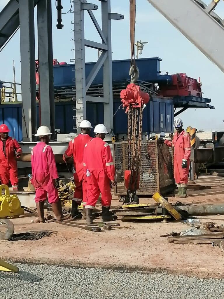 GGSL well testing crew and pressure control equipment on site