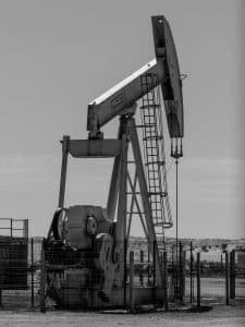 Rig service visual showing drilling operation equipment